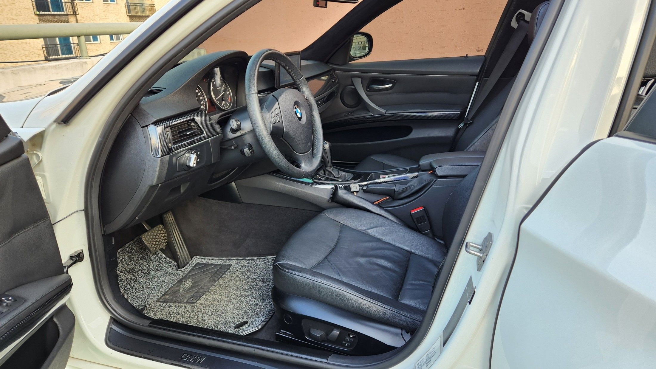 car slider