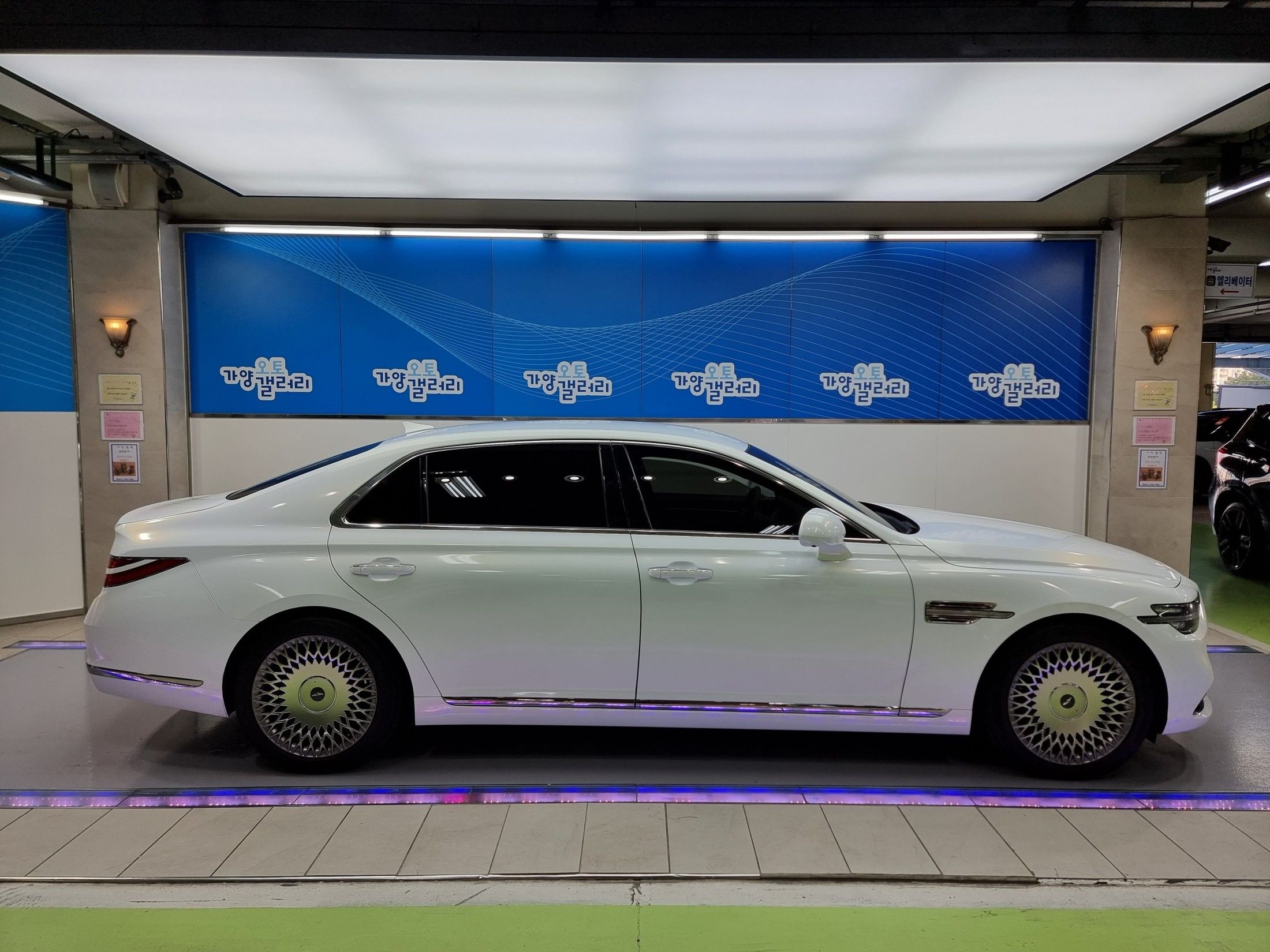 car preview