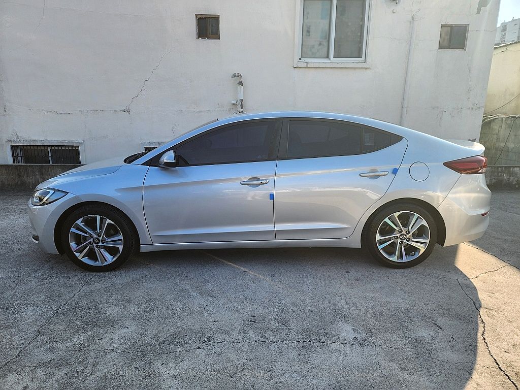 car preview