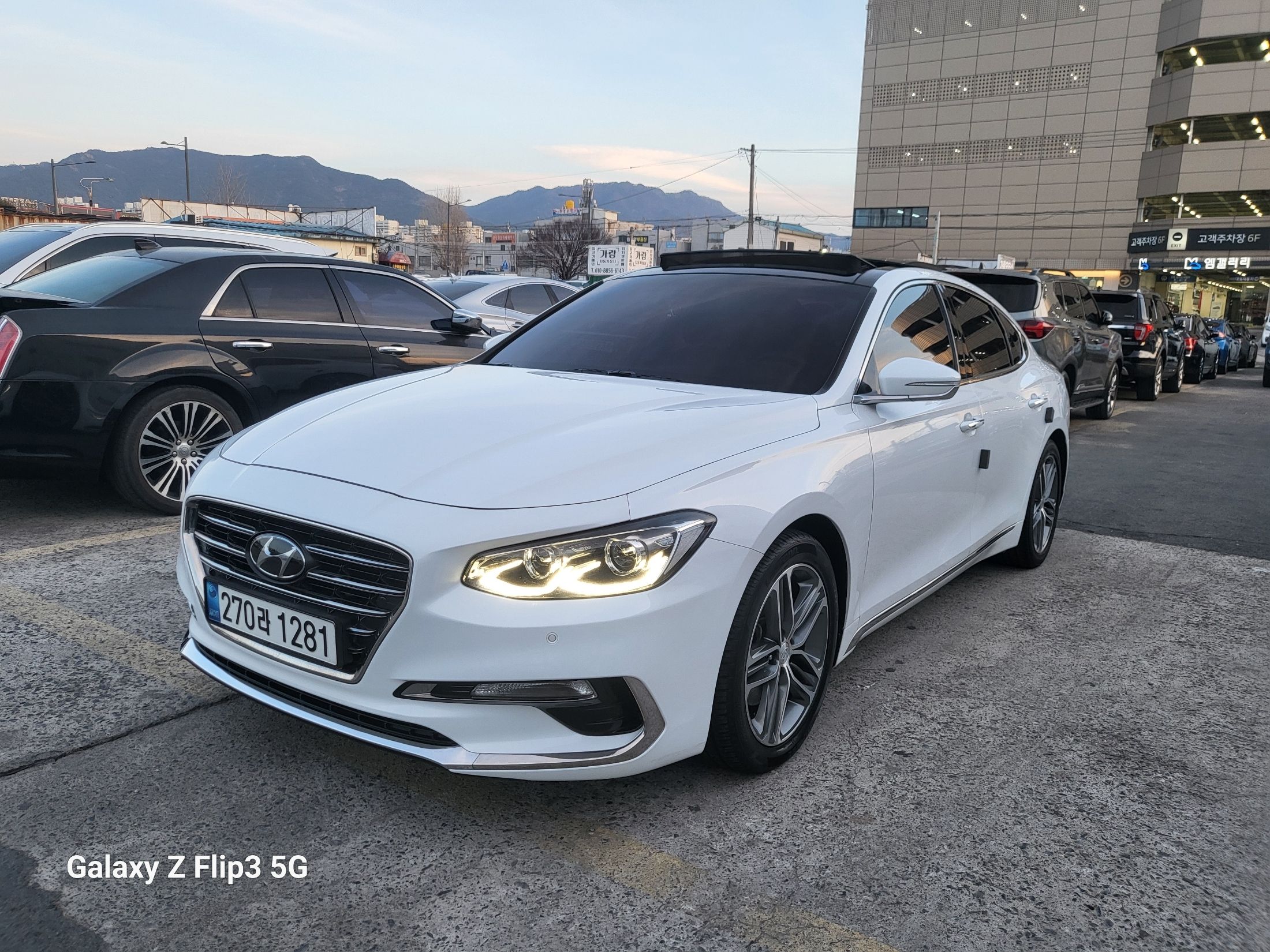 car preview
