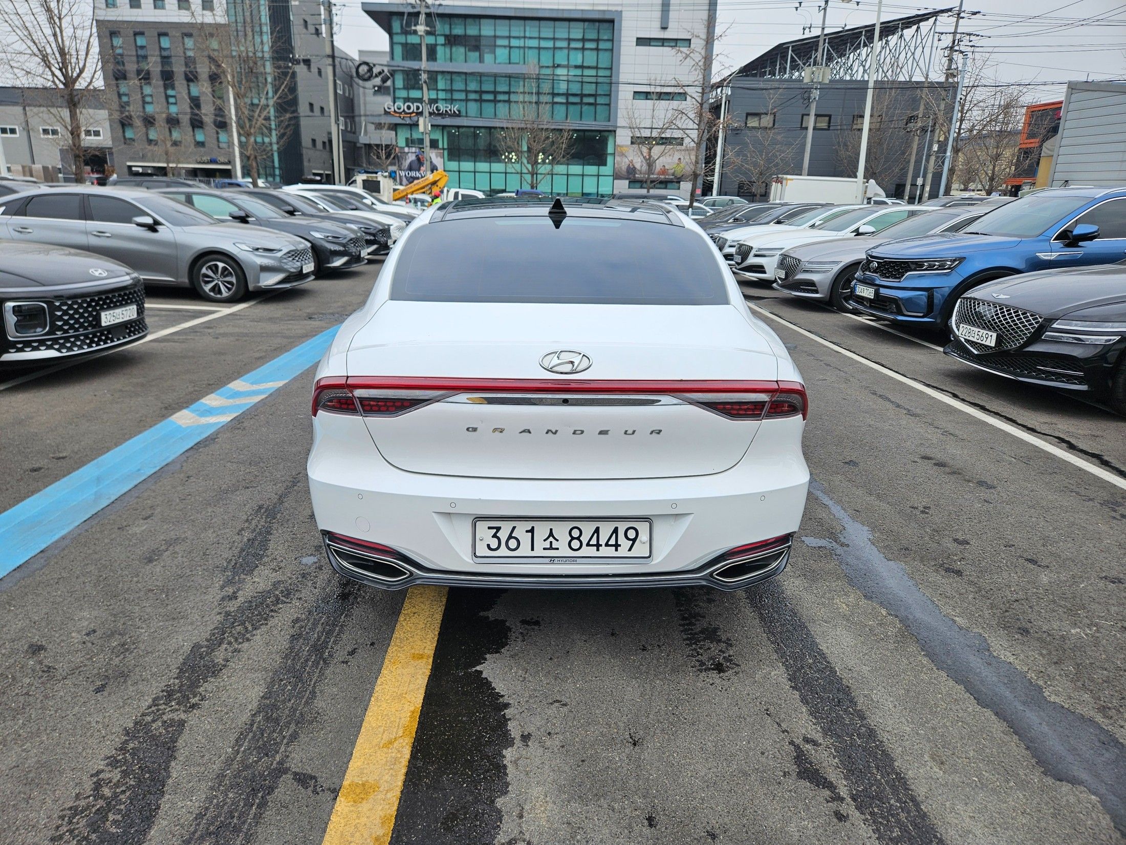car preview