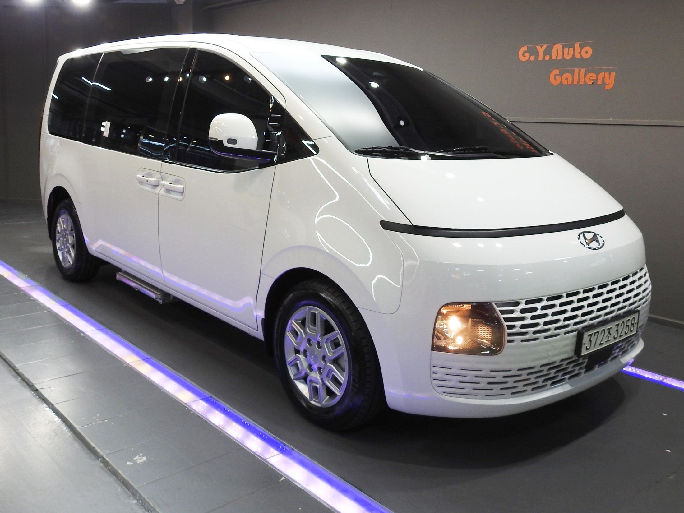 car preview