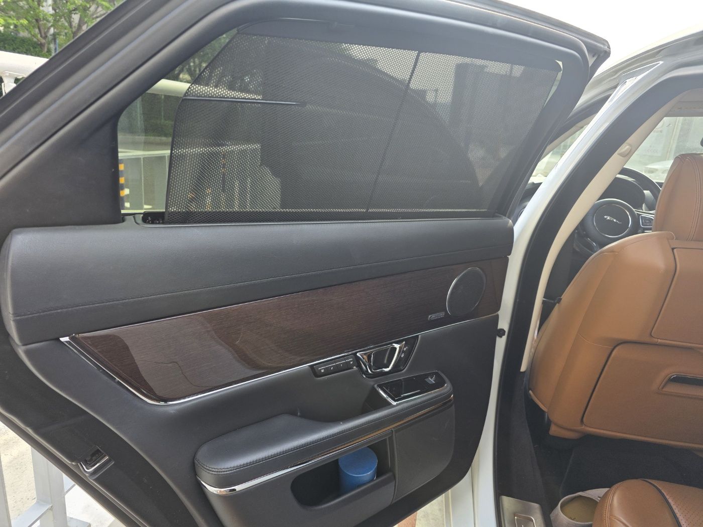 car slider