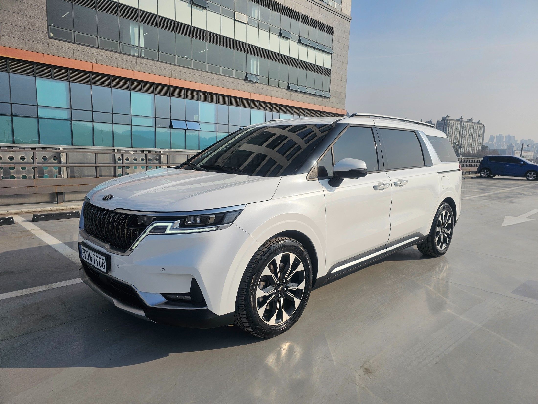 car preview